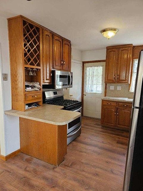 1st image of 210 Cedar Ave #1