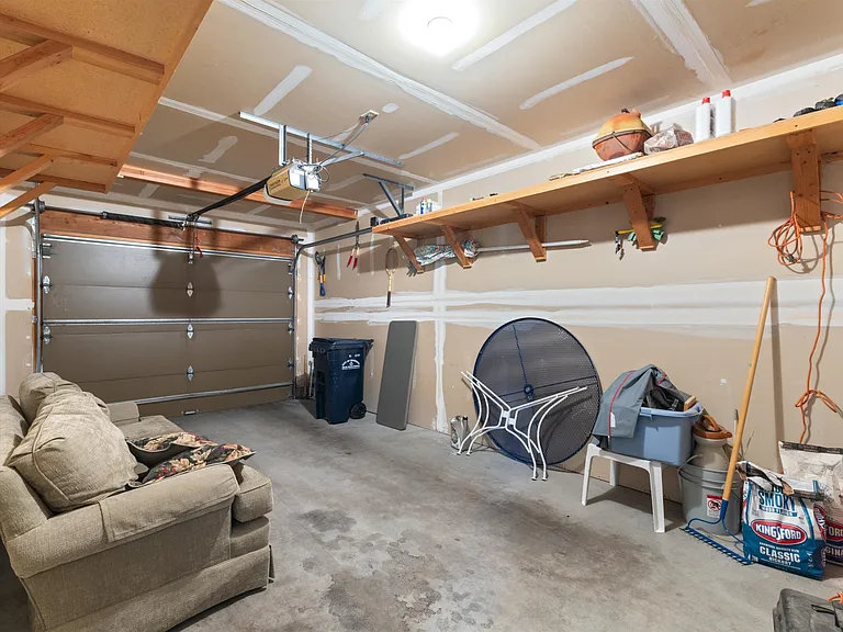 1712 W Olive St #2-48 — Photo 22