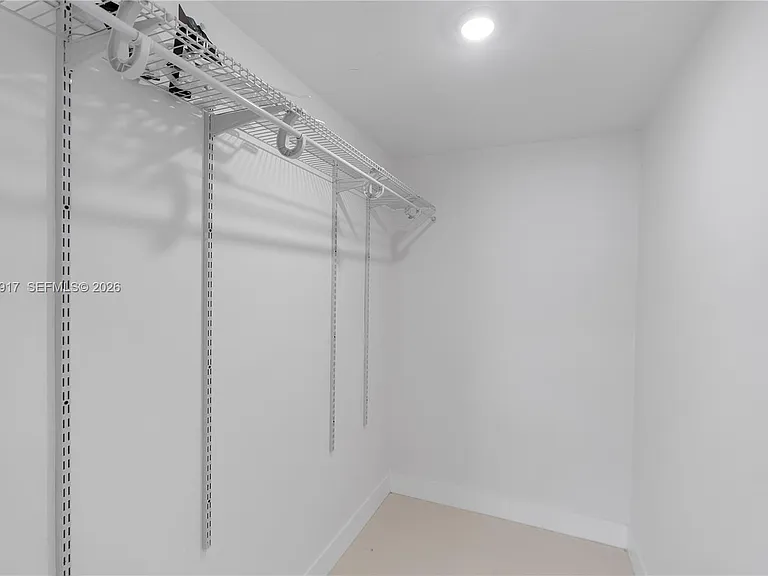10501 SW 53rd St — Photo 35