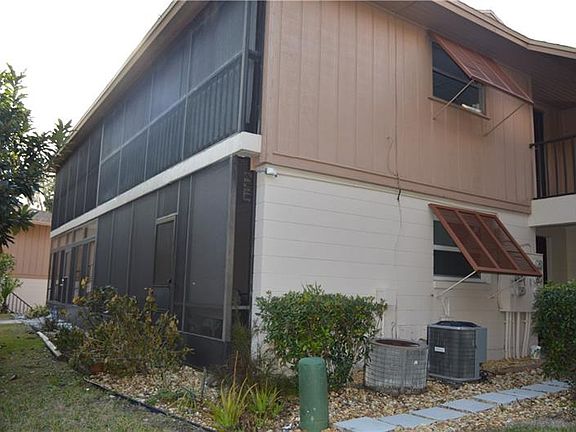 2nd image of 190 Hickory Woods Ct APT 13C
