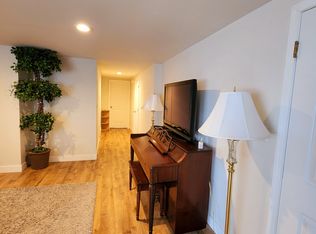 7407 45th Ave NE #2, Seattle, WA 98115
