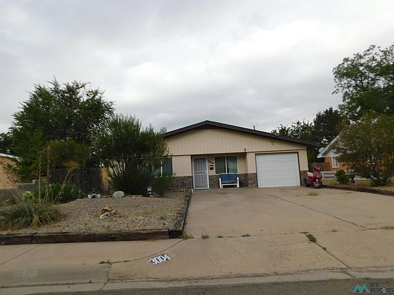 2nd image of 3004 Encanto Dr