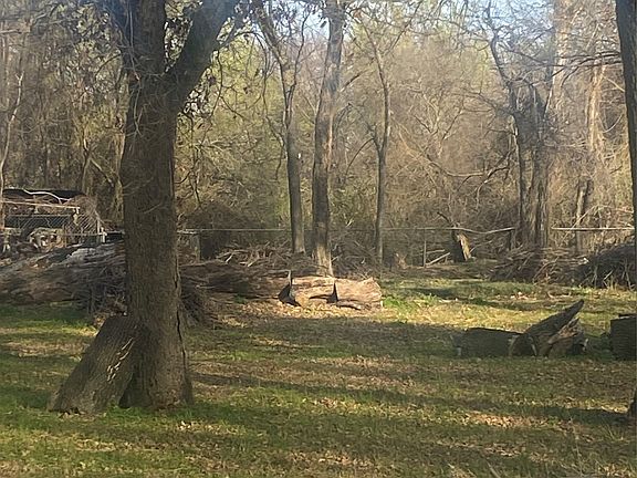 2nd image of 2816 Balch Springs Rd