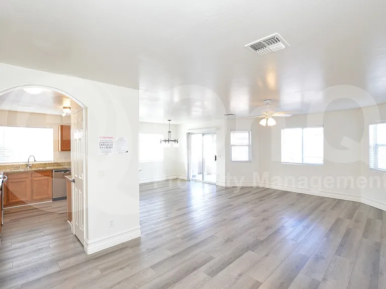 8830 W Coronado Dr — Photo 8