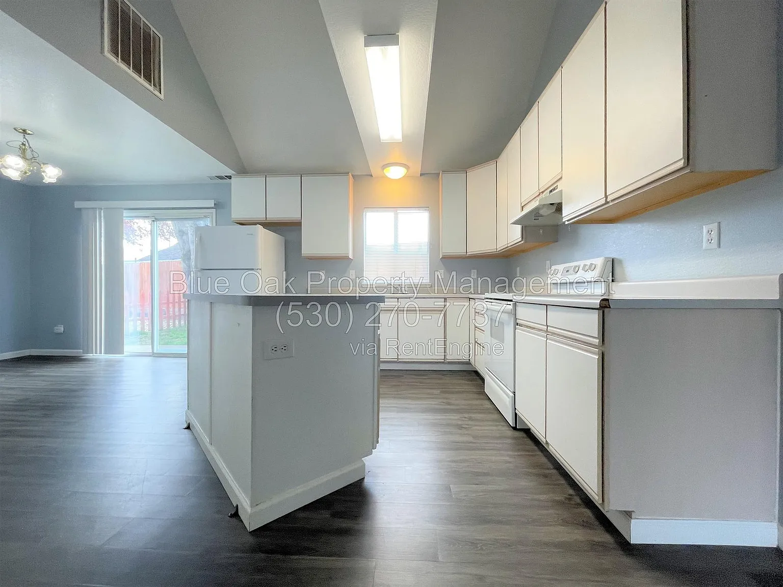 4 bed, 2.5 bath, 1516 sqft, $2,195 — Photo 4