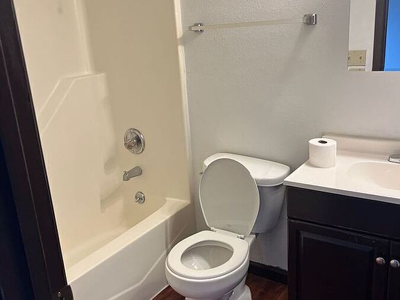 2nd image of 1021 Brookshire Ct APT 3