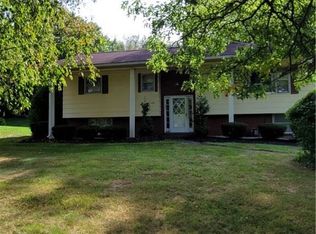 1128 Leslie Rd, Meadville, PA 16335