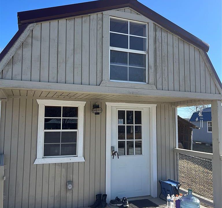 1st image of 217 Venezia Dr
