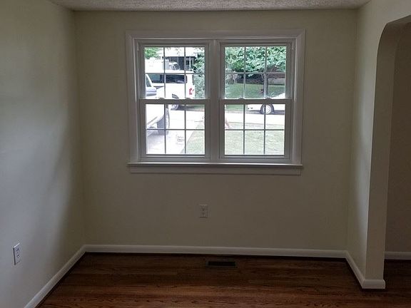 5th image of 3917 Moorman Dr