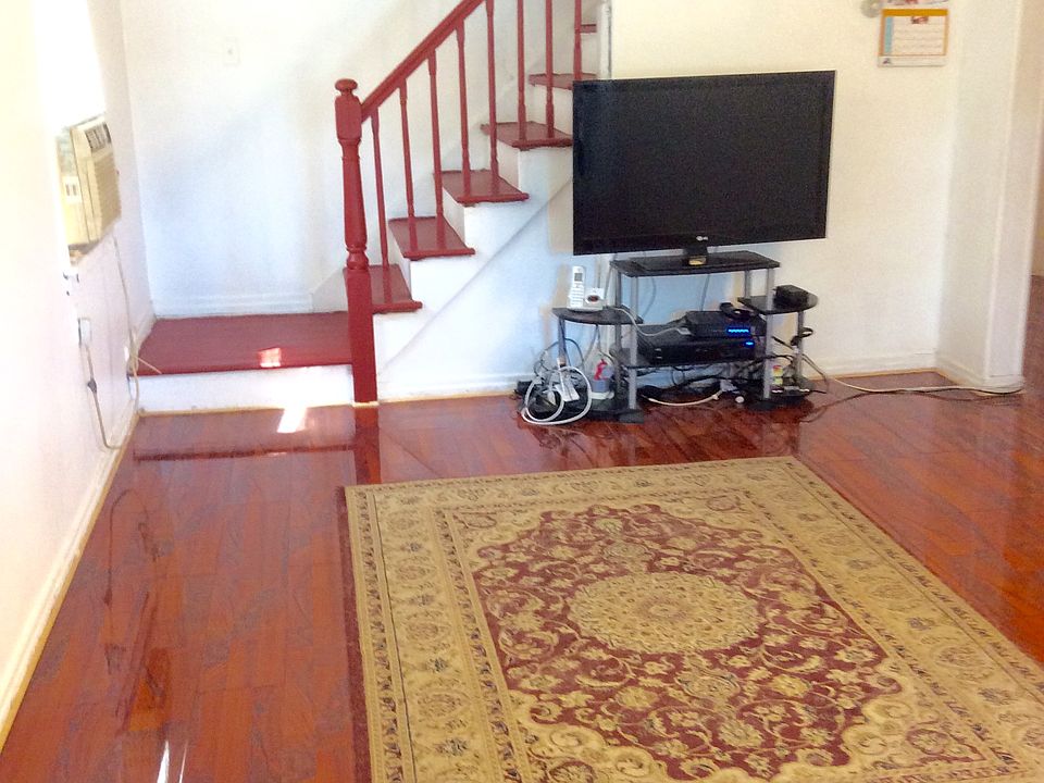 Living Room (1)