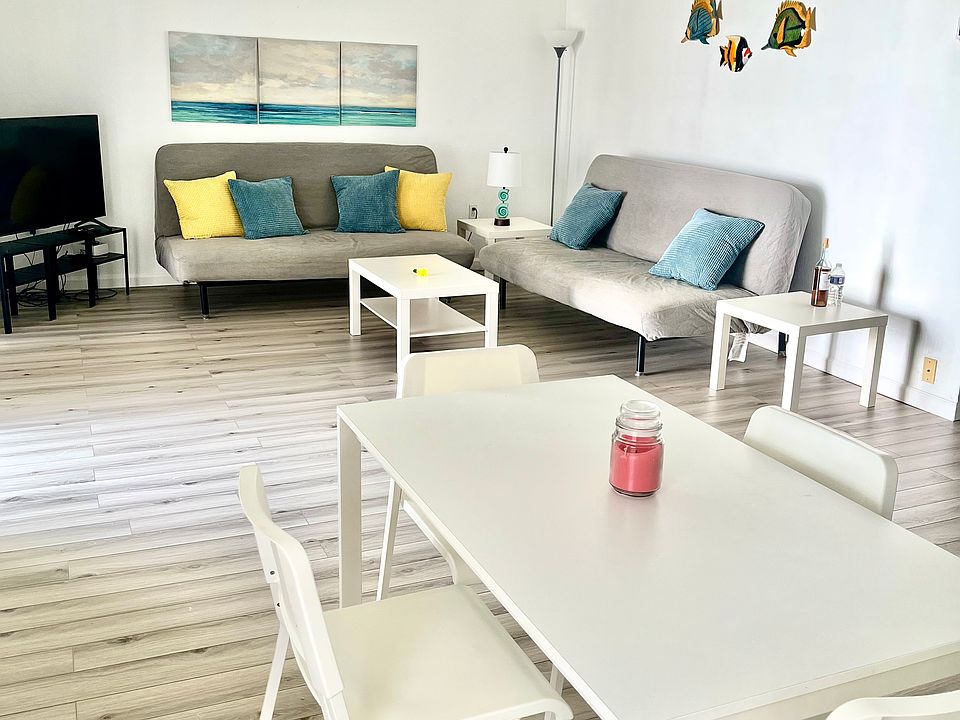 1st image of 657 Haven Pl #657