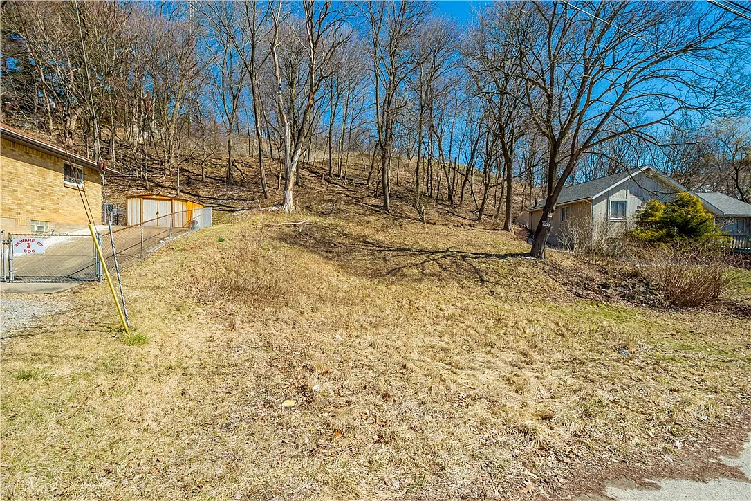 4224 Evergreen Rd photo 1