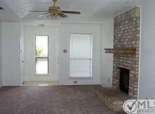 6909 Sierra Dr, North Richland Hills, TX 76180