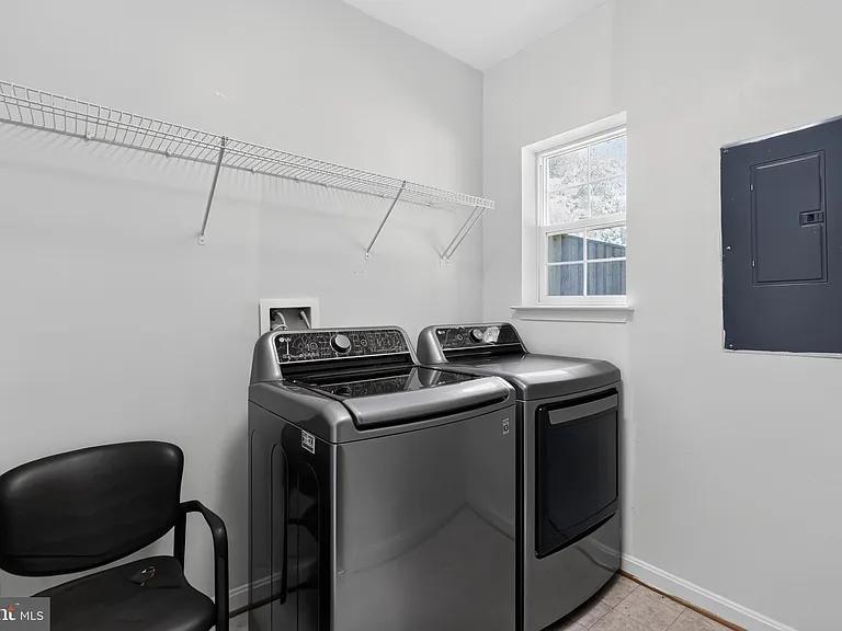 11715 Gunners Dr — Photo 39