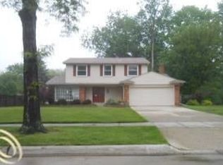 21390 Virginia Dr, Southfield, MI 48076