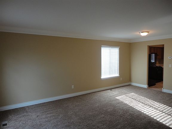 2nd image of 21016 W Ardmore Cir