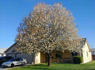 1735 Peregrine Dr, Mountain Home, ID 83647
