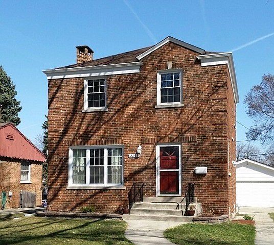 1st image of 2233 Stratford Ave