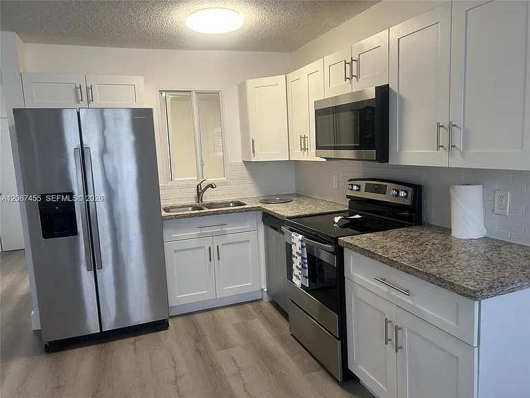 1250 NE 125th St #410C — Photo 19