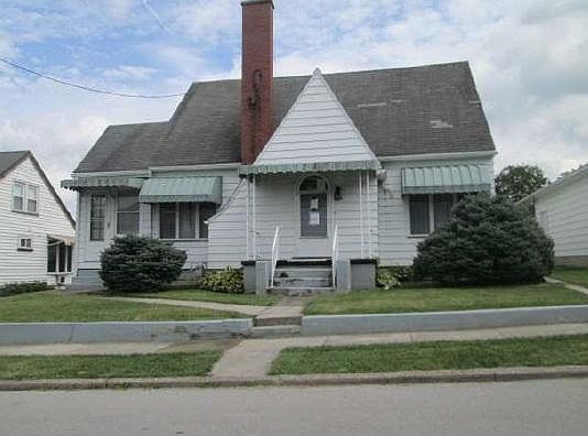 1st image of 918 Hickory St