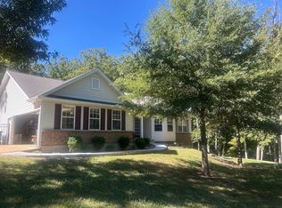 10 Edgewater Cir, Wright City, MO 63390