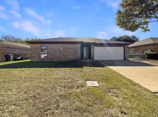 5716 Burton Ave, Fort Worth, TX 76119