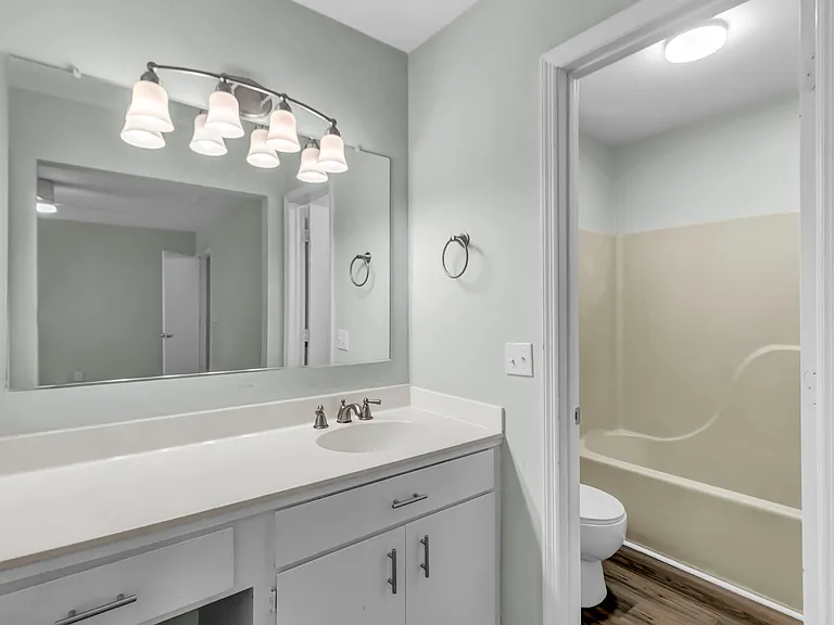 Master Vanity