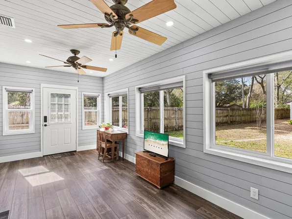 120 Mississippi Ave, Fort Walton Beach, FL 32548