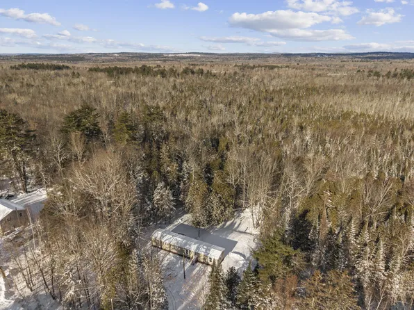 267 E Newport Road, Stetson, ME 04488