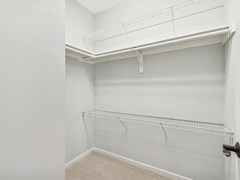 Master Walk In Closet