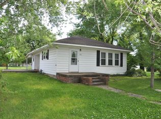 206 W Chestnut St, Diamond, MO 64840