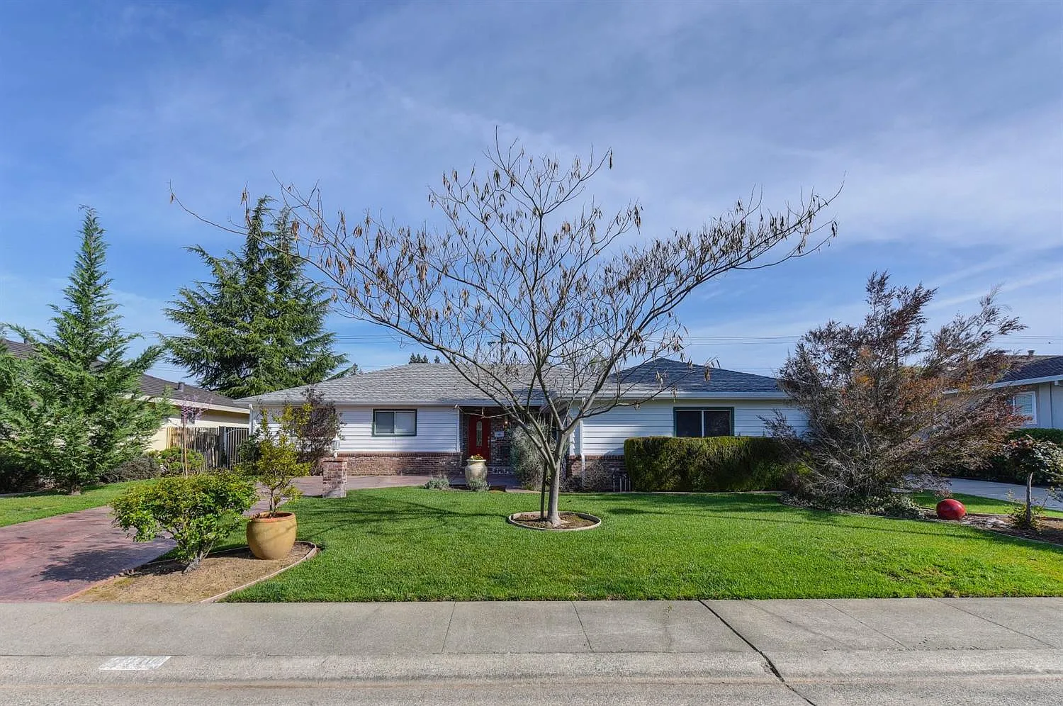 1331 47th Ave photo 1