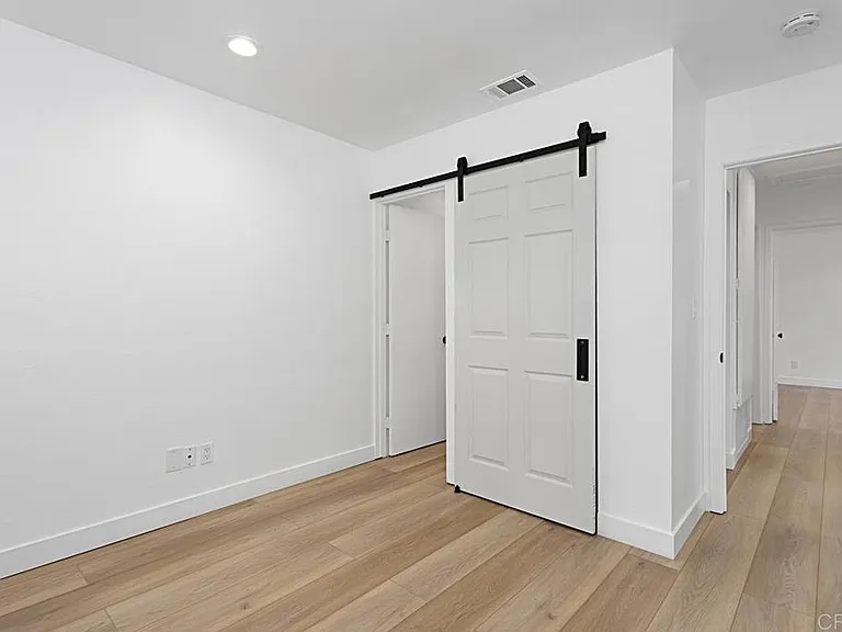 3413 Seabreeze Walk — Photo 10