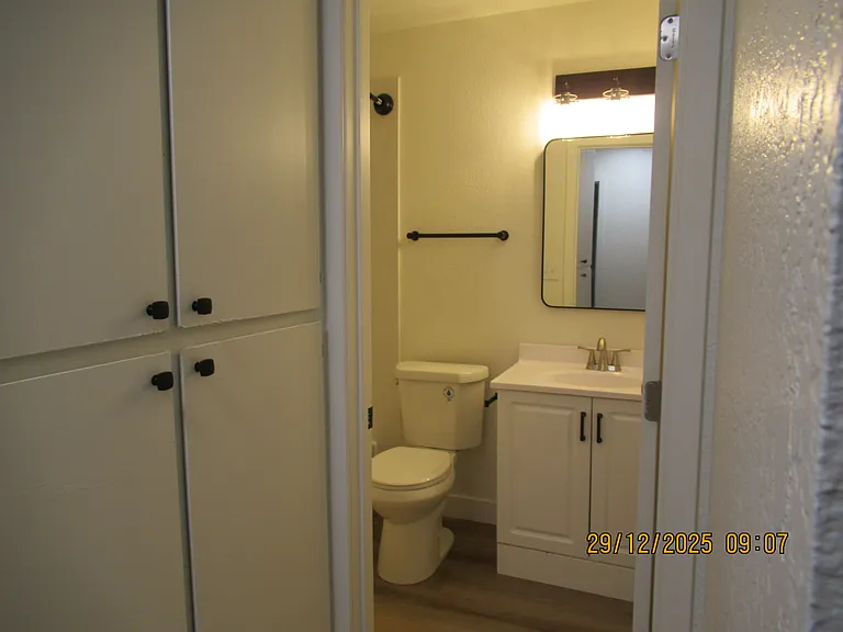 2 bed, 2.0 bath, 980 sqft, $2,200 — Photo 24