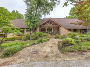 2707 E 67th Pl, Tulsa, OK 74136