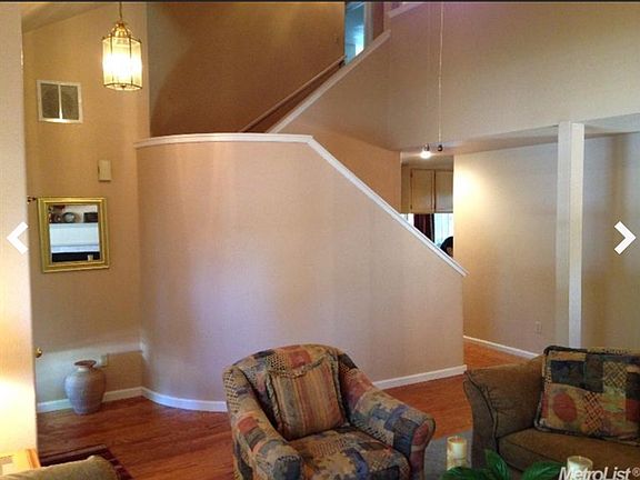 Elegant vaulted entry