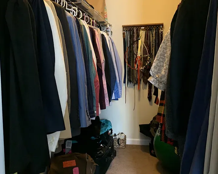Walk-in Closet