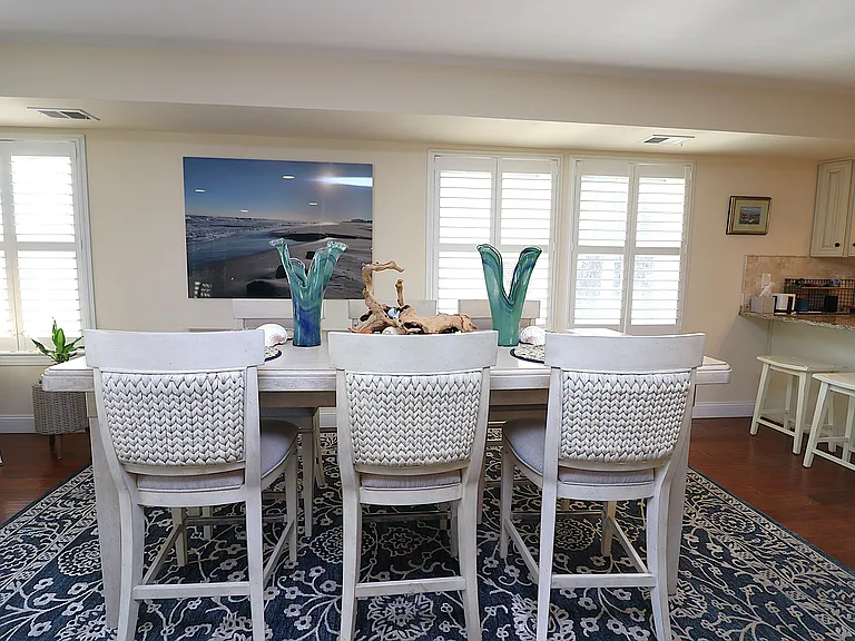 9505 Monmouth Ave #B — Photo 10