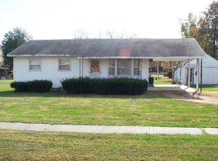 516 N Second St, Wellsville, MO 63384