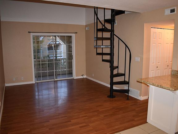Living room, Staircase, Kitchen