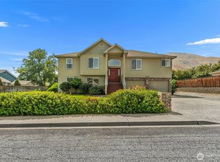 2208 Ashley Brooke, Wenatchee, WA 98801
