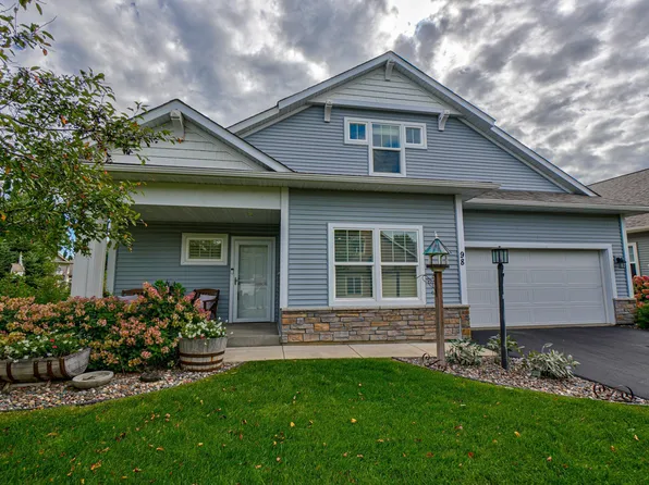 98 Linden Ave, Hudson, WI 54016