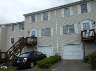 14 Cornerstone Dr, Derby, CT 06418