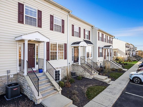3rd image of 7023 Pleasant Colony Way #15