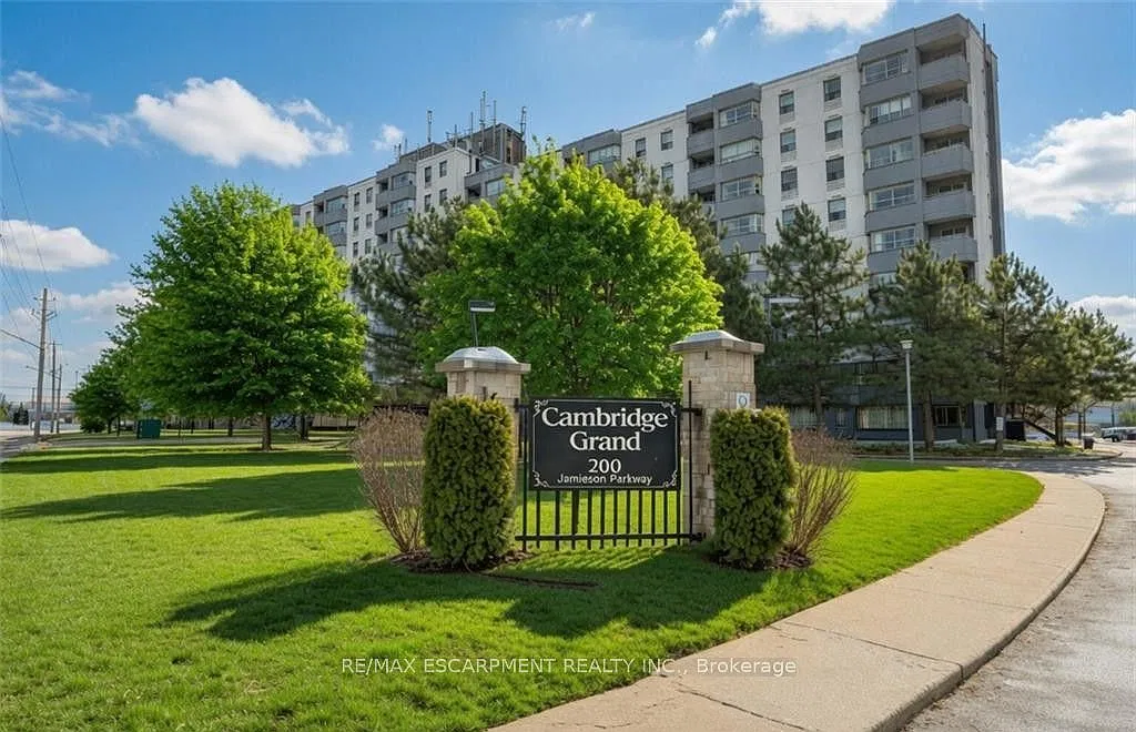 2 bed, $2,100 — Photo 1