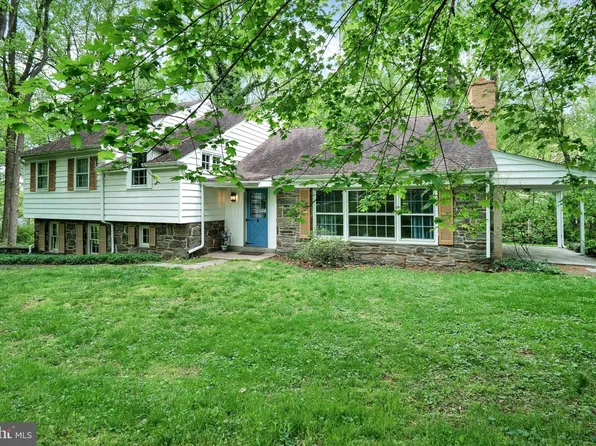 16 Beacon Hill Dr, Phoenixville, PA 19460