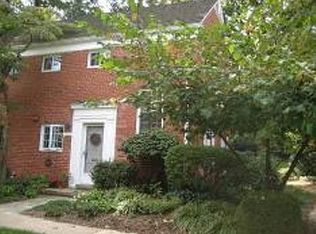 1662 Preston Rd, Alexandria, VA 22302