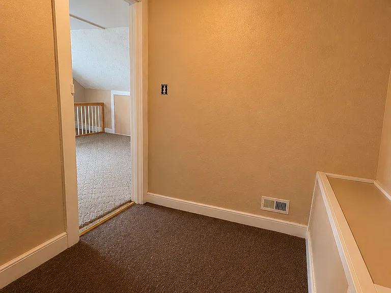 346 2nd St #2 — Photo 12