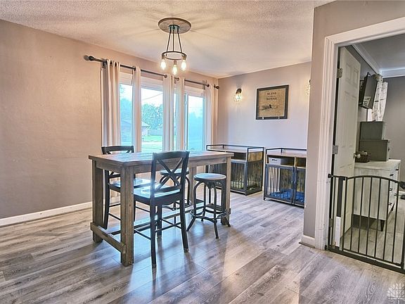 5th image of 4831 Betsy Dr