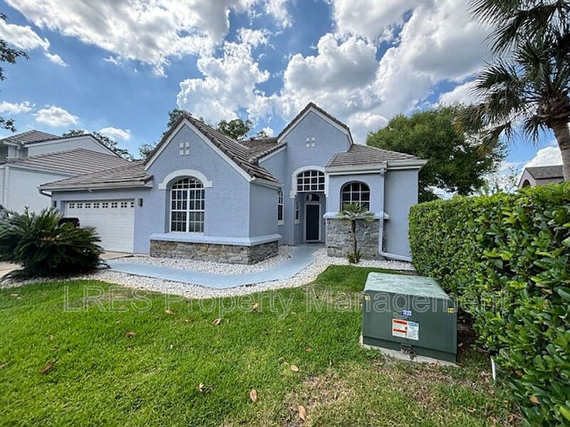 1st image of 124 Wimbledon Cir